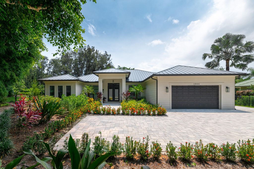 Photo of 3800 SE Bent Banyan Way, Stuart, FL 34997 (MLS # R11124149)