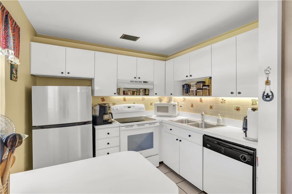 Vista Royale Ph IV Bldgs - Residential Lease