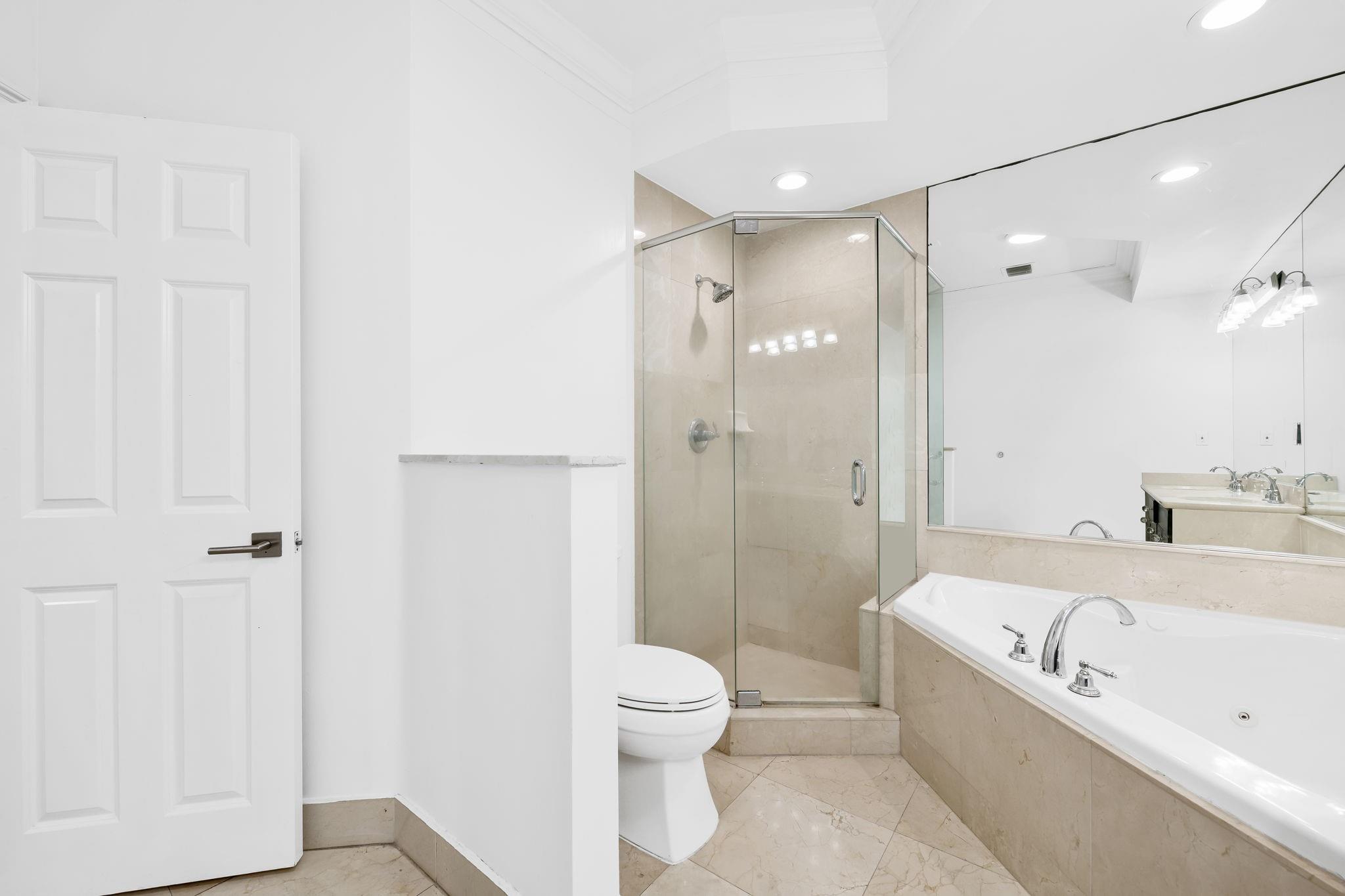 Fifth Avenue Place - Residential