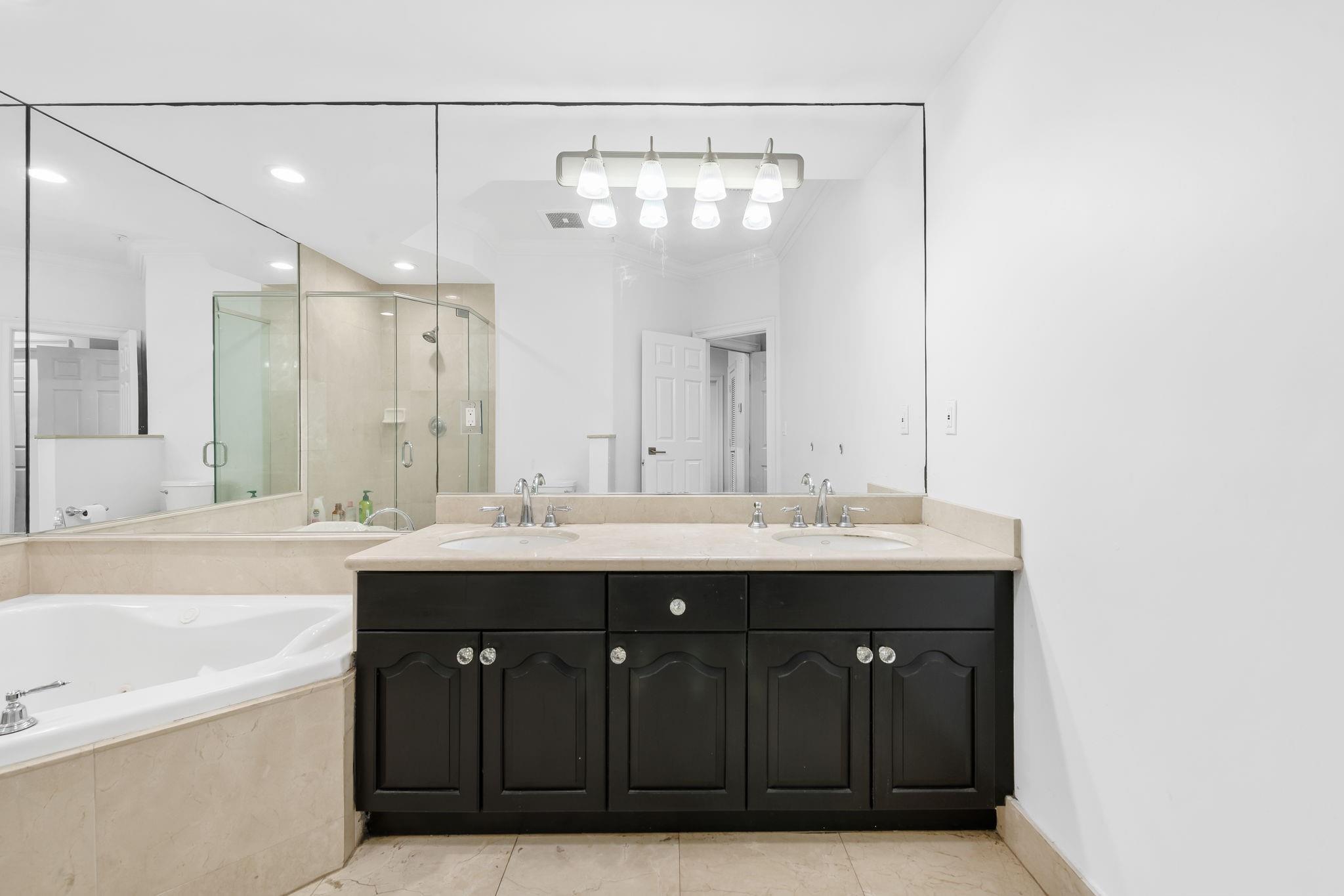 Fifth Avenue Place - Residential