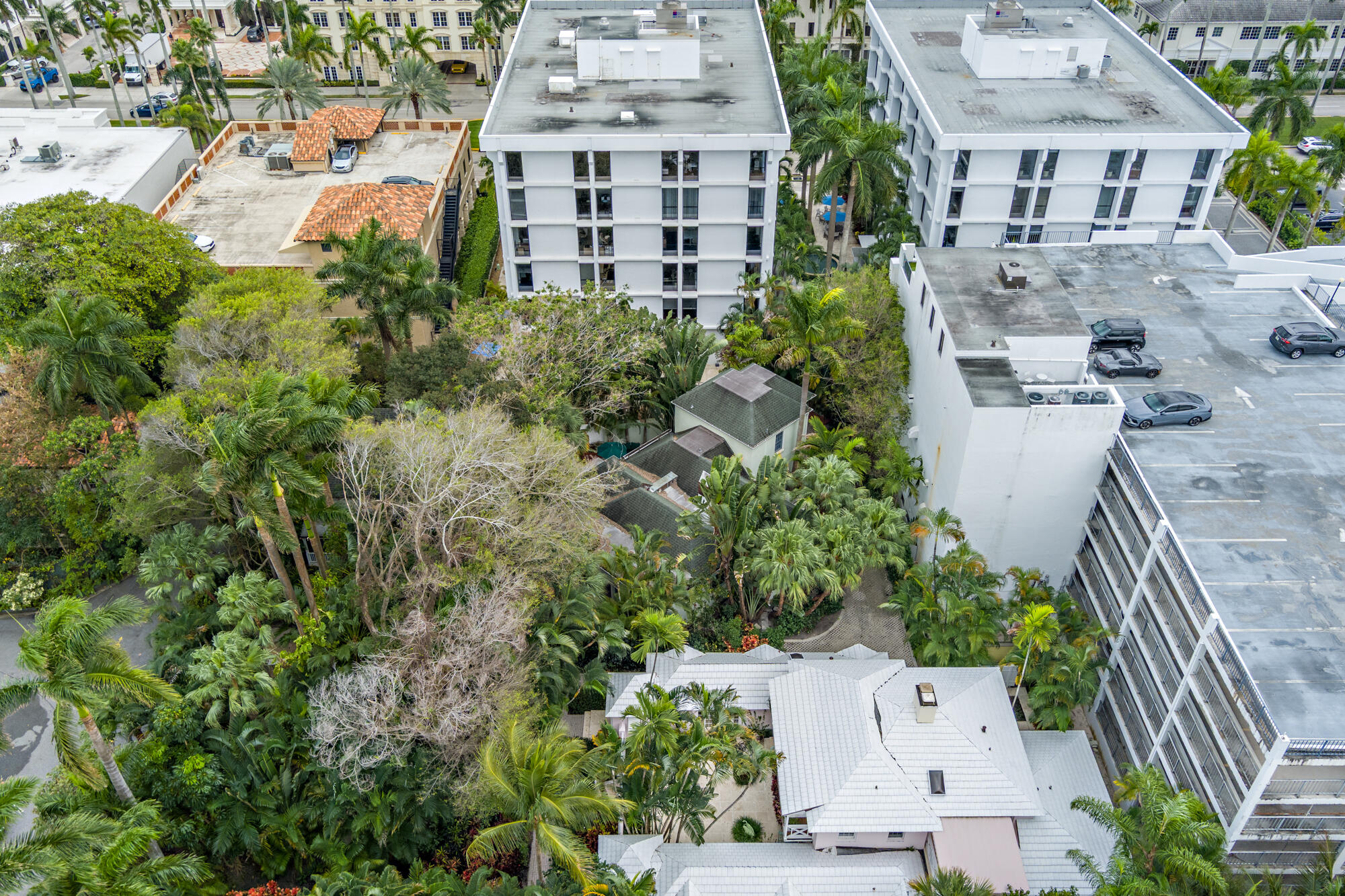 PLAZA PL IN - Residential