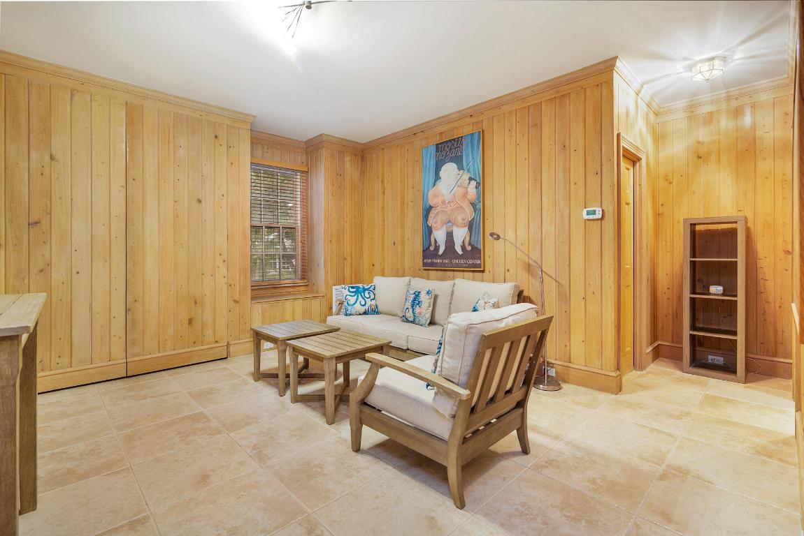 PLAZA PL IN - Residential