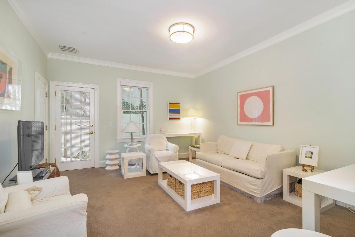 PLAZA PL IN - Residential