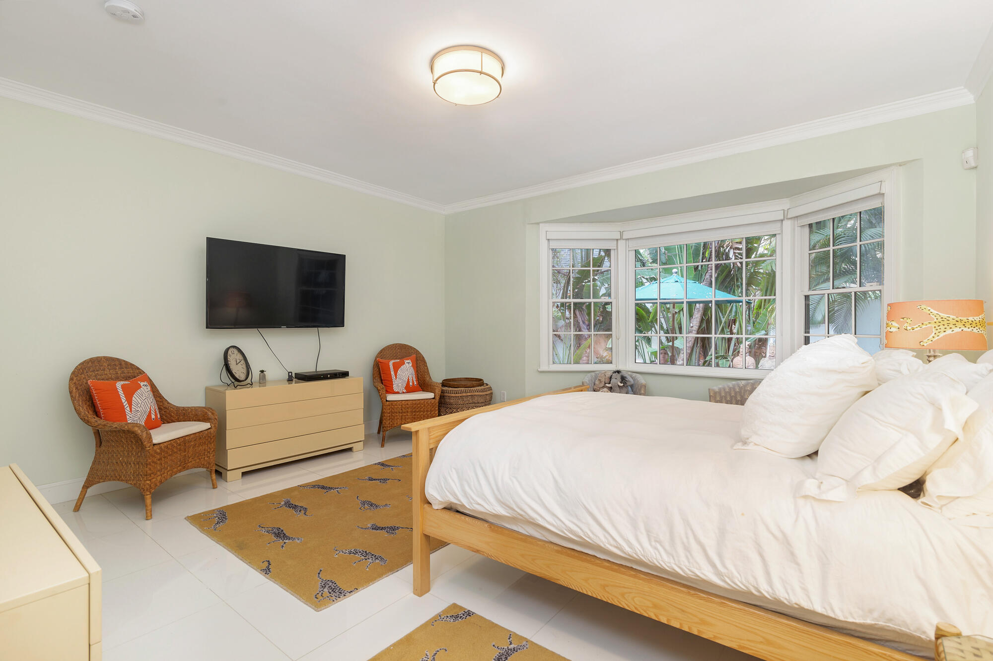 PLAZA PL IN - Residential