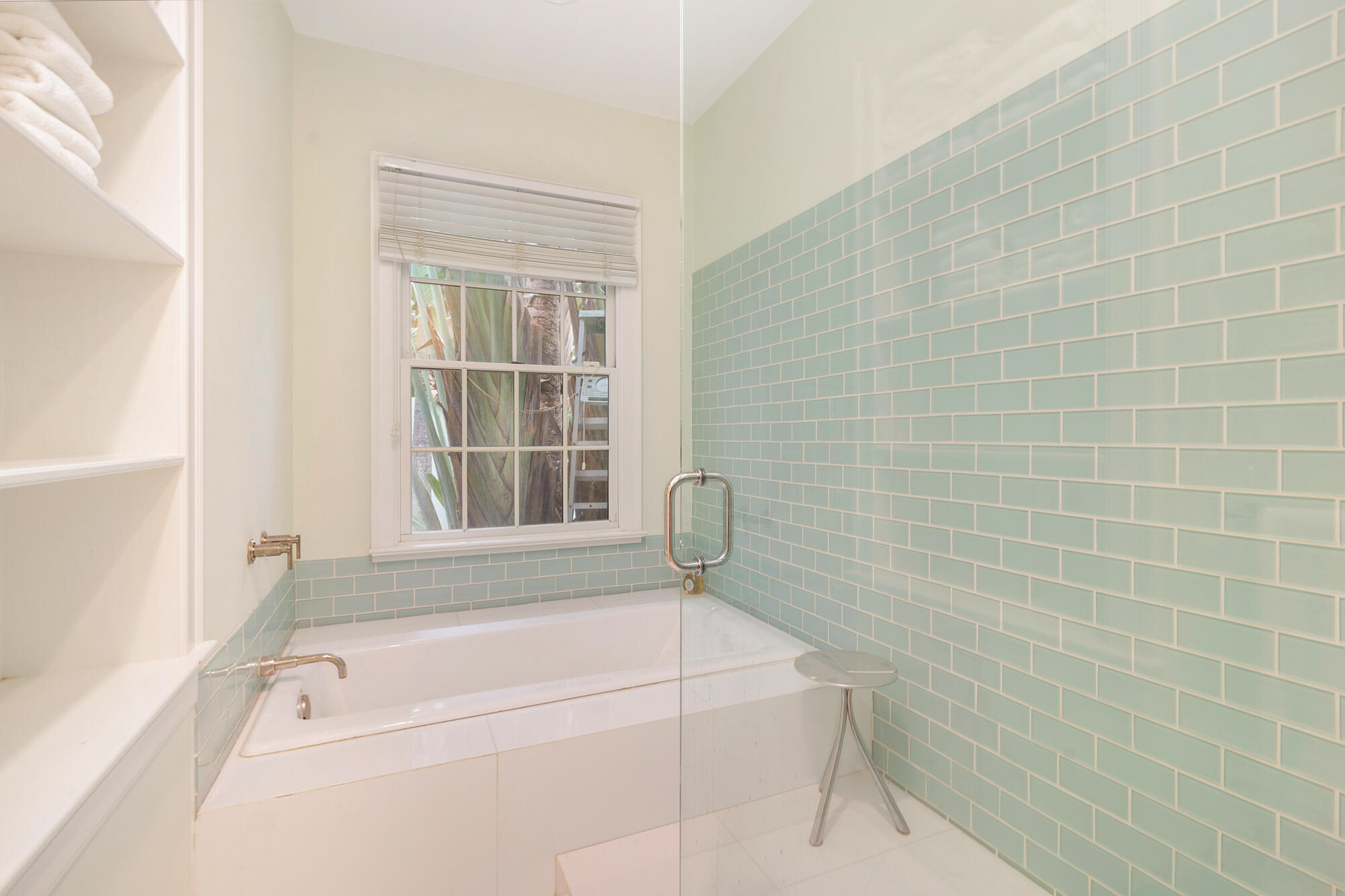 PLAZA PL IN - Residential