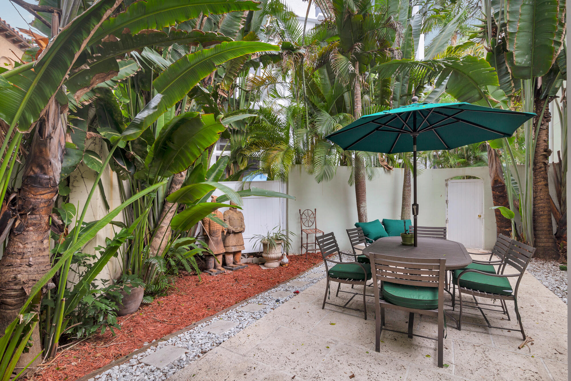 PLAZA PL IN - Residential