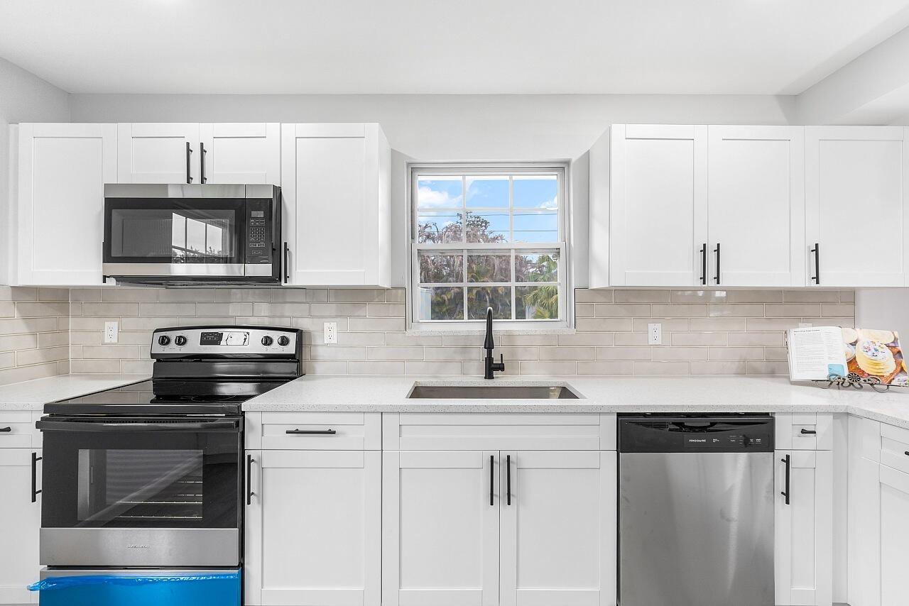 SEBASTIAN HIGHLANDS UNIT 15 - Residential