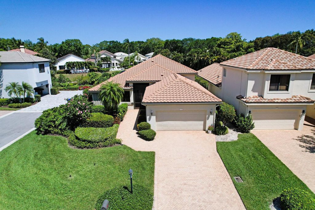 Photo of 13549 Verde Drive, Palm Beach Gardens, FL 33410 (MLS # R10877420)