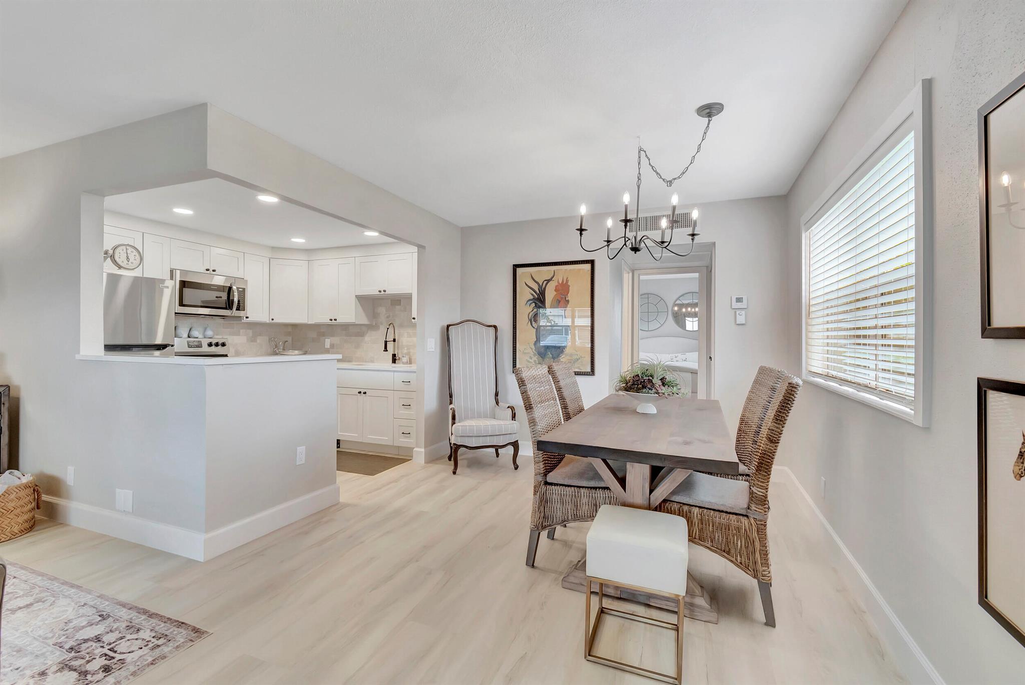 435 Monaco J, Delray Beach, FL, 33446/$114,900 2 435 Monaco J