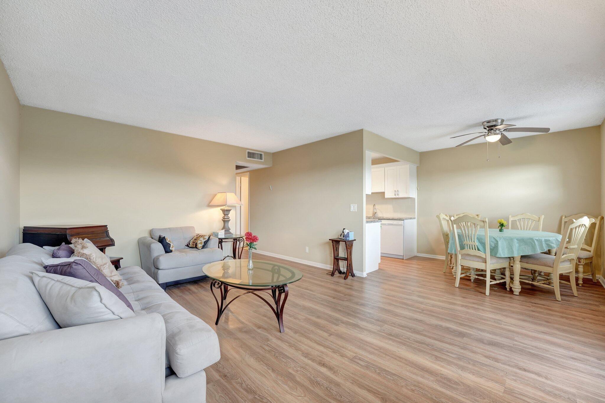 SWANSEA CONDO - Residential