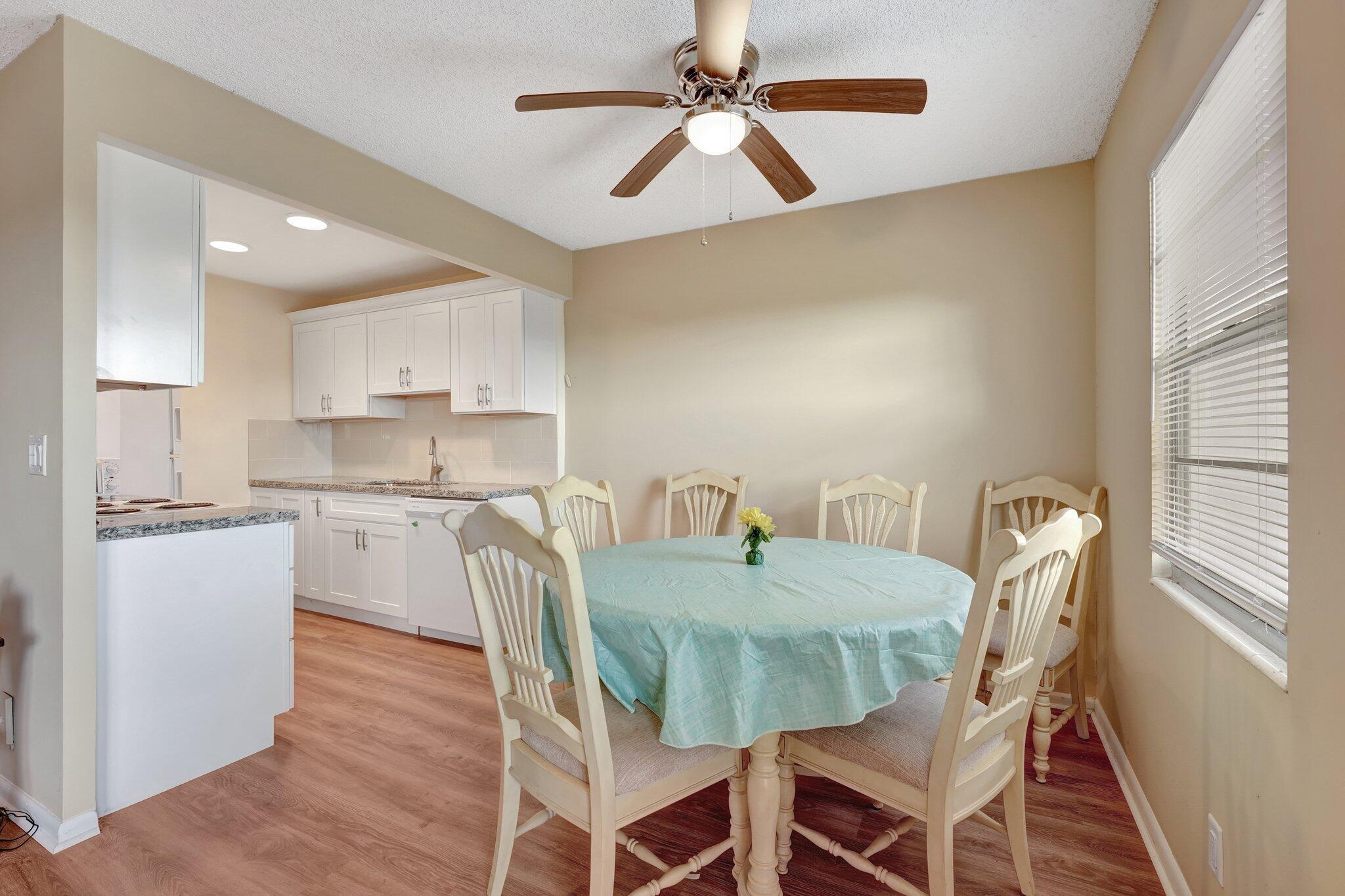 SWANSEA CONDO - Residential