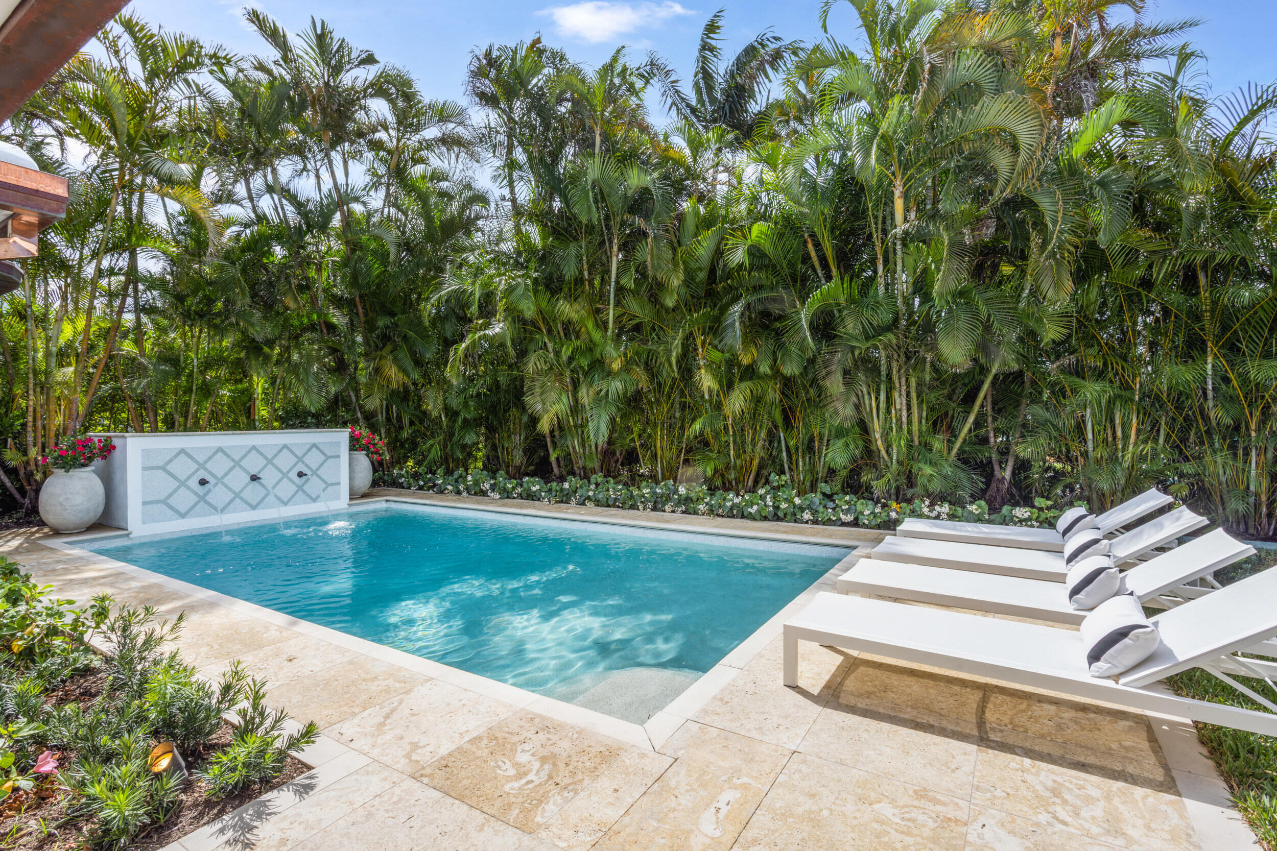 EAST SHORE - Residential Lease