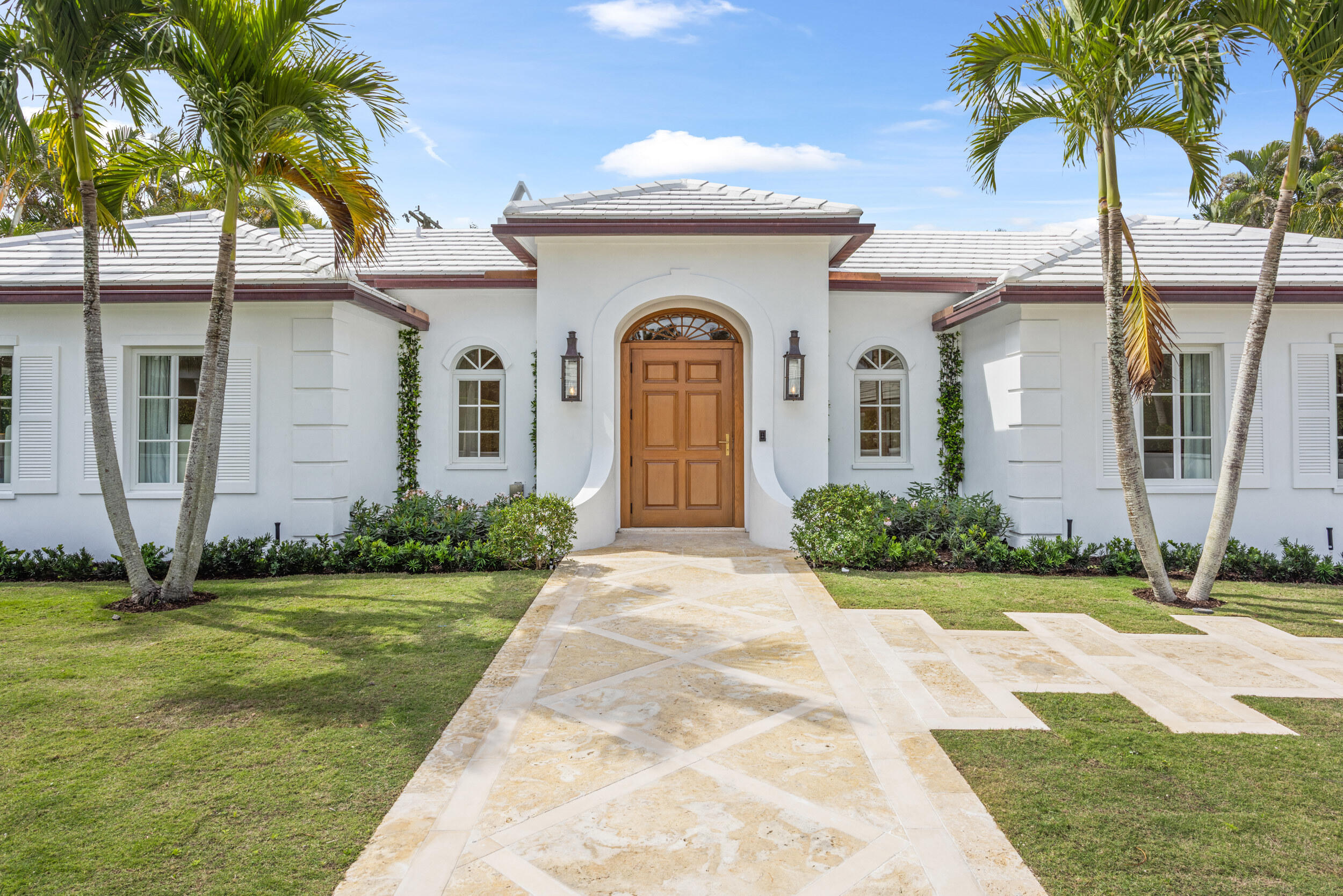 EAST SHORE - Residential Lease