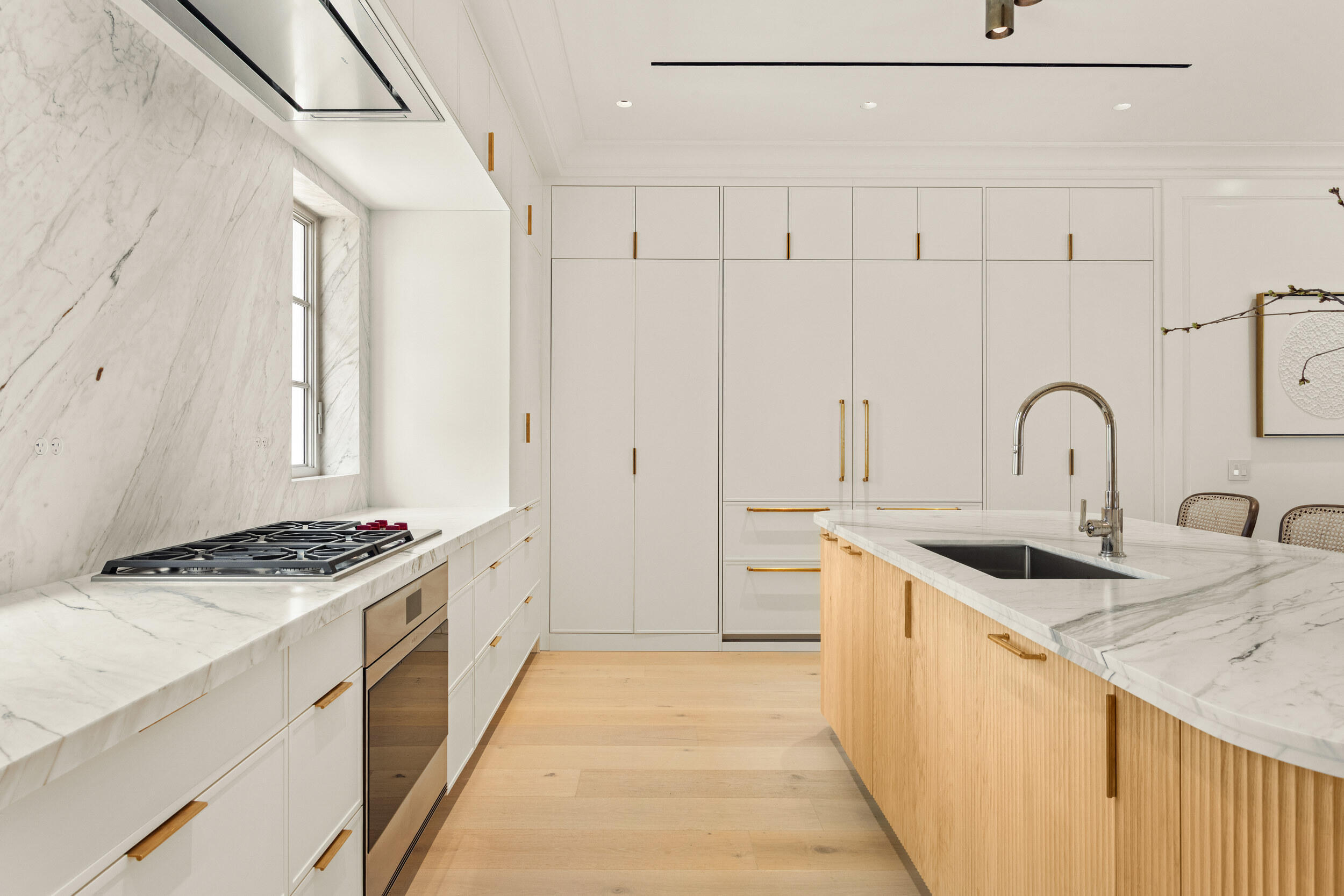 EAST SHORE - Residential Lease