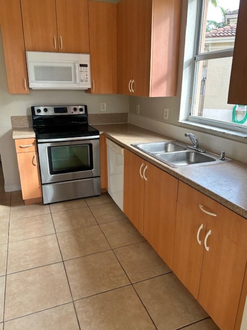 Portofino Palms - Residential Lease