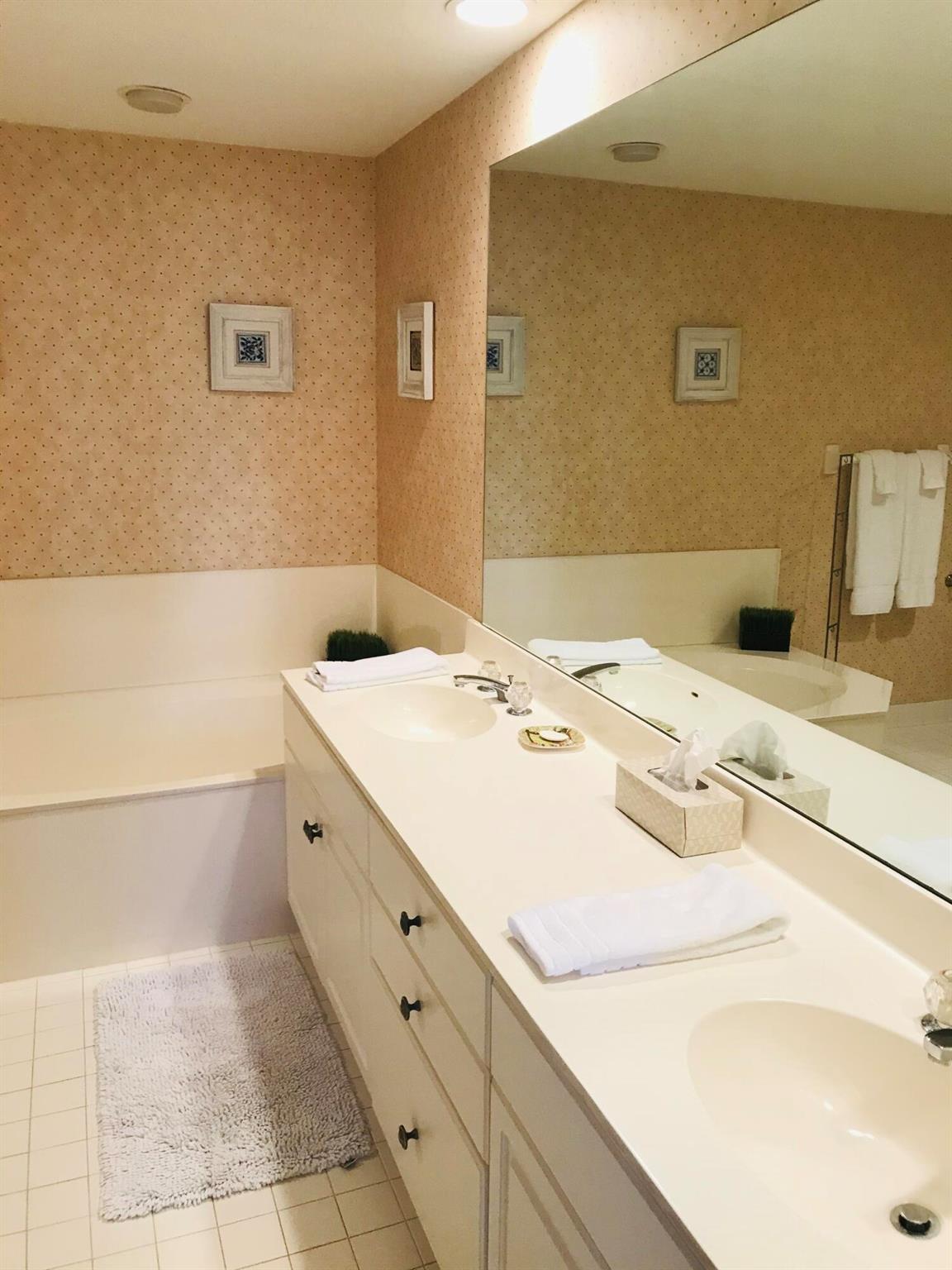Beachwalk Irp Condo - Residential Lease