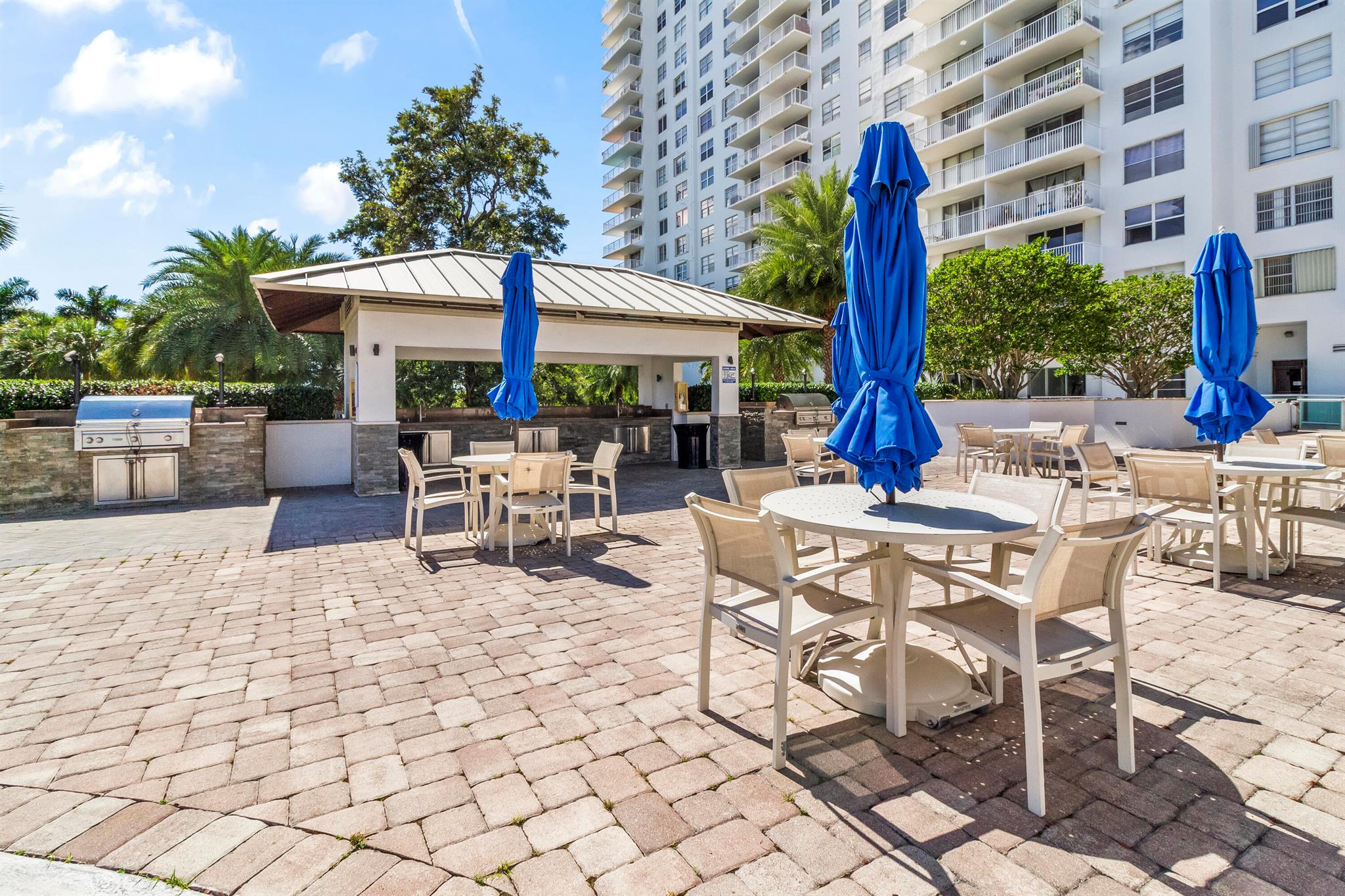 ADMIRALS PORT CONDO WEST - Residential