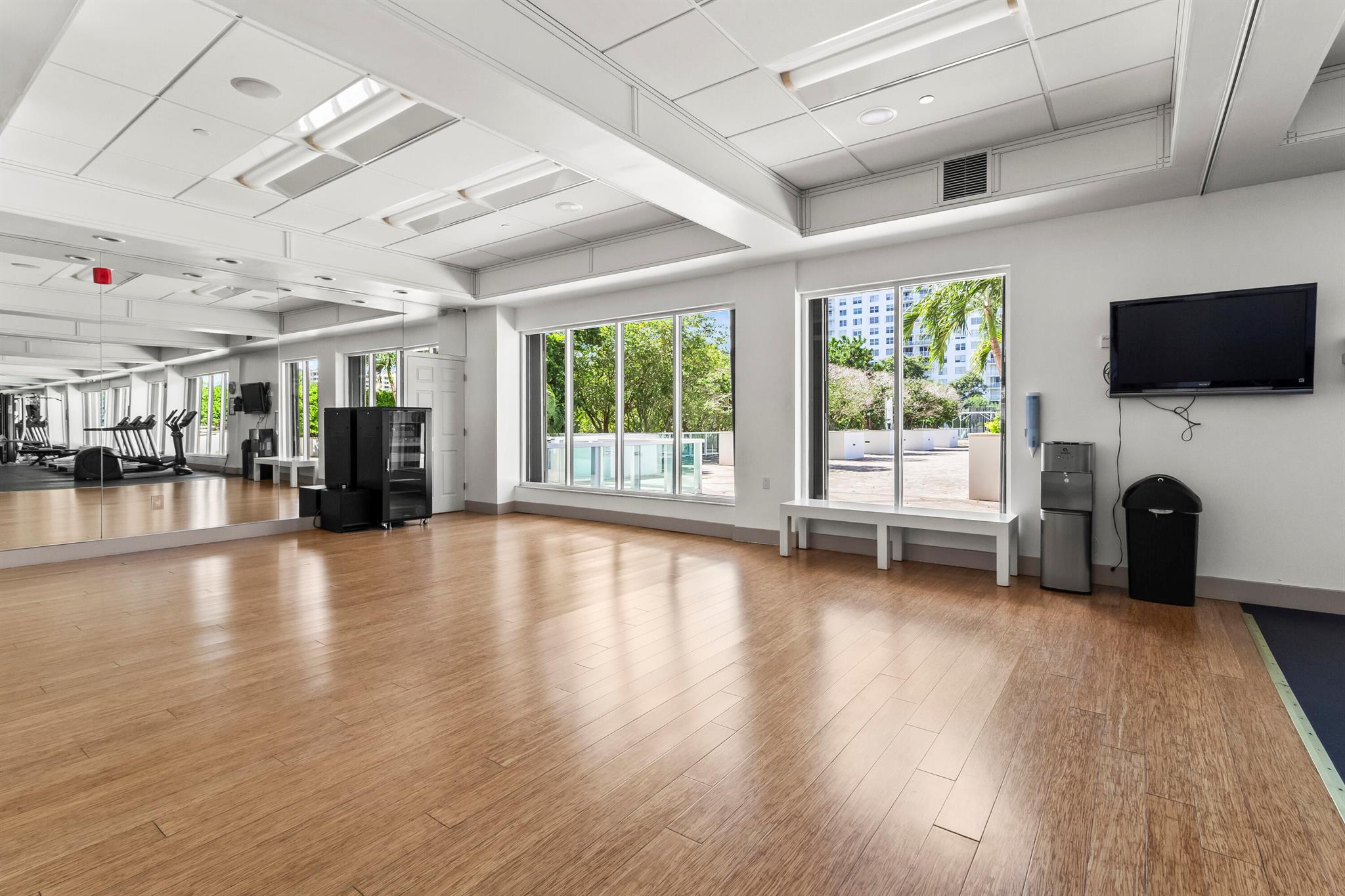 ADMIRALS PORT CONDO WEST - Residential