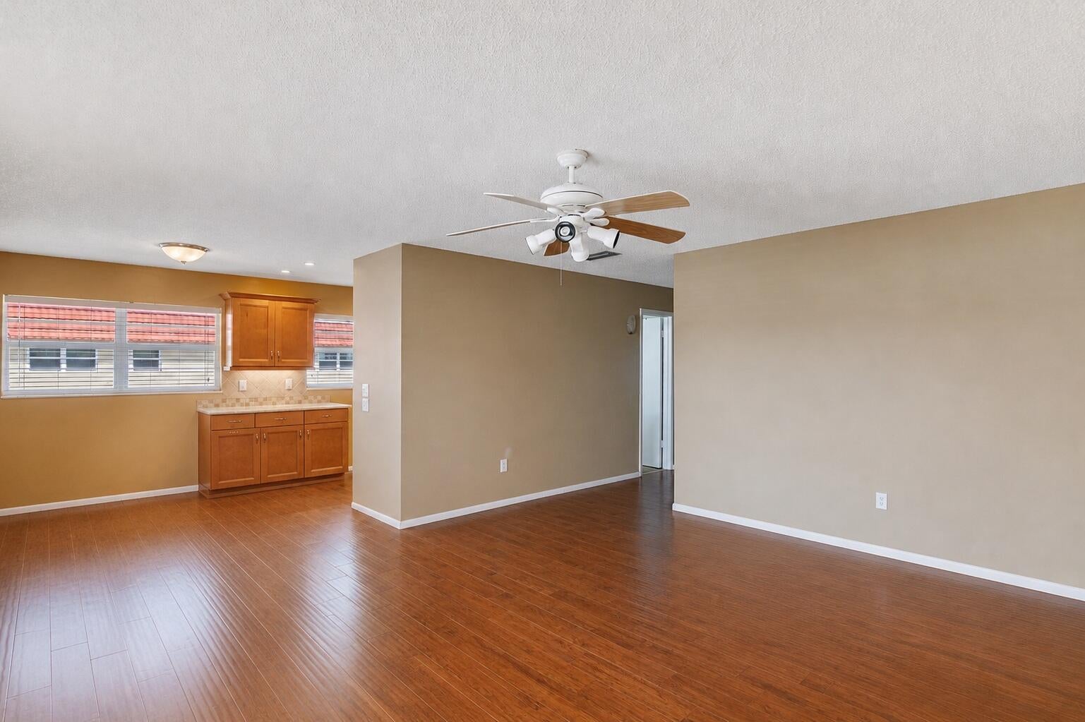 68 ROYAL OAK Court 202