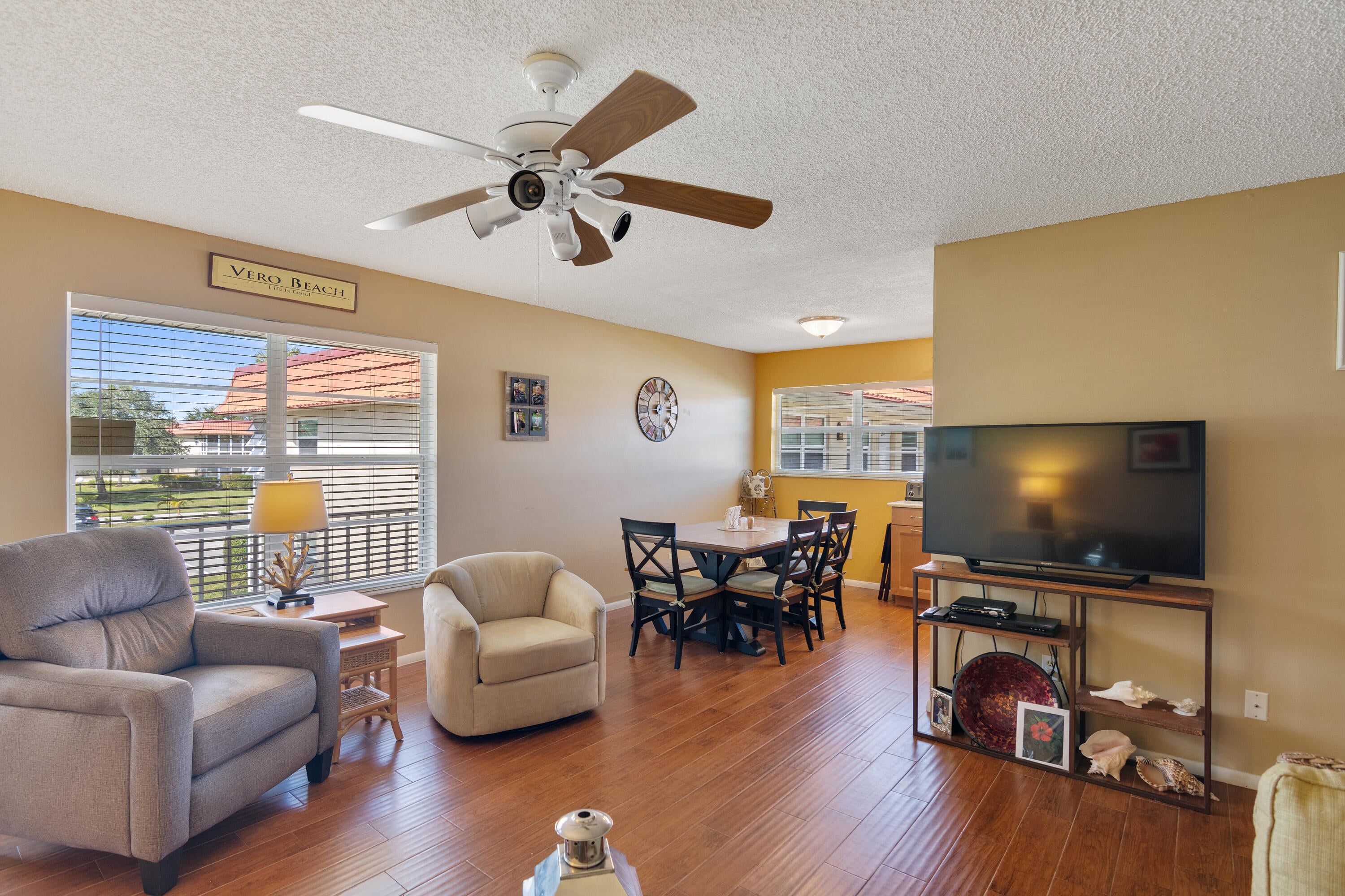68 ROYAL OAK Court 202