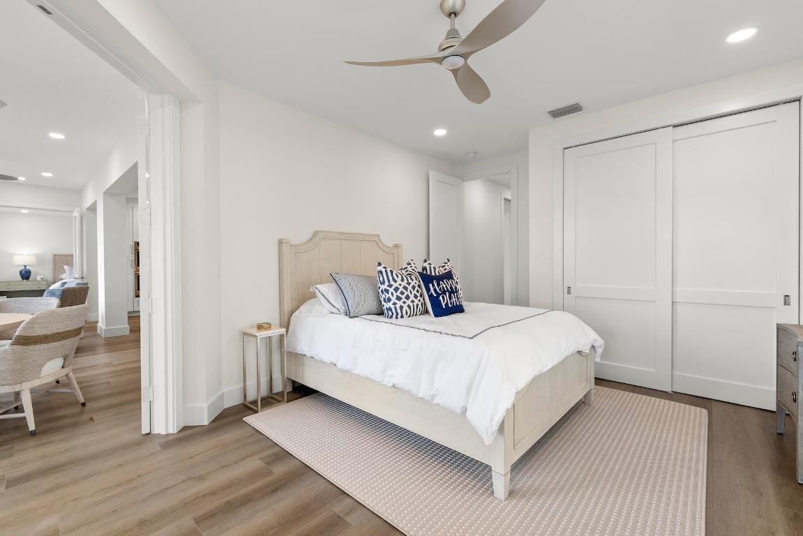 ADMIRALS COVE - Residential