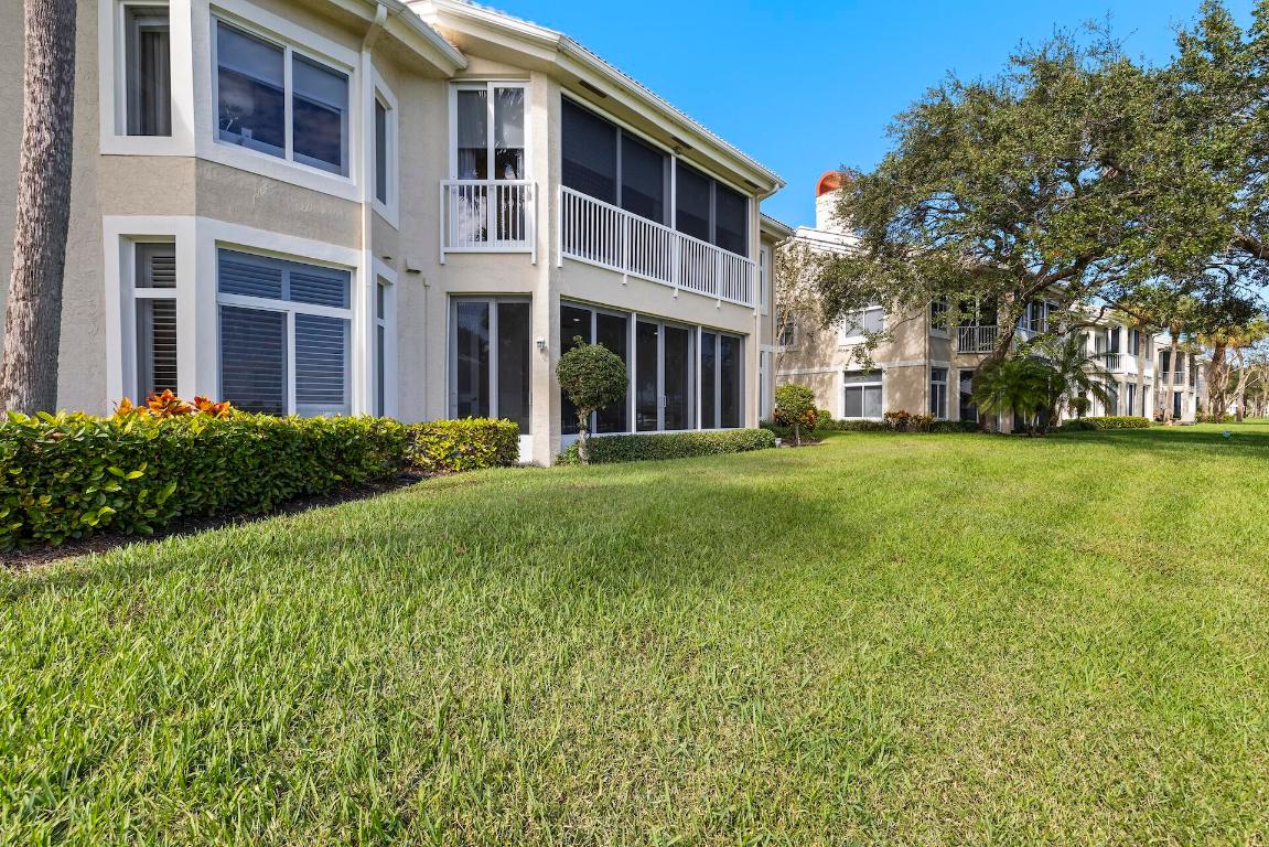 ADMIRALS COVE - Residential