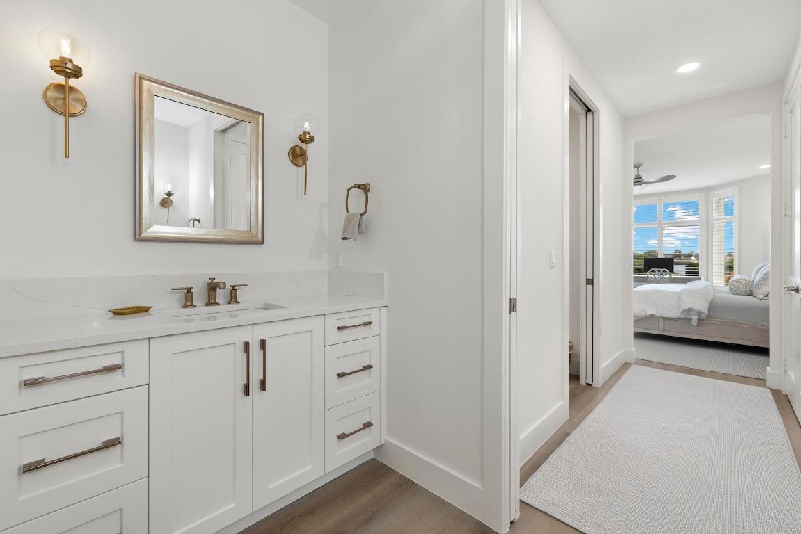 ADMIRALS COVE - Residential