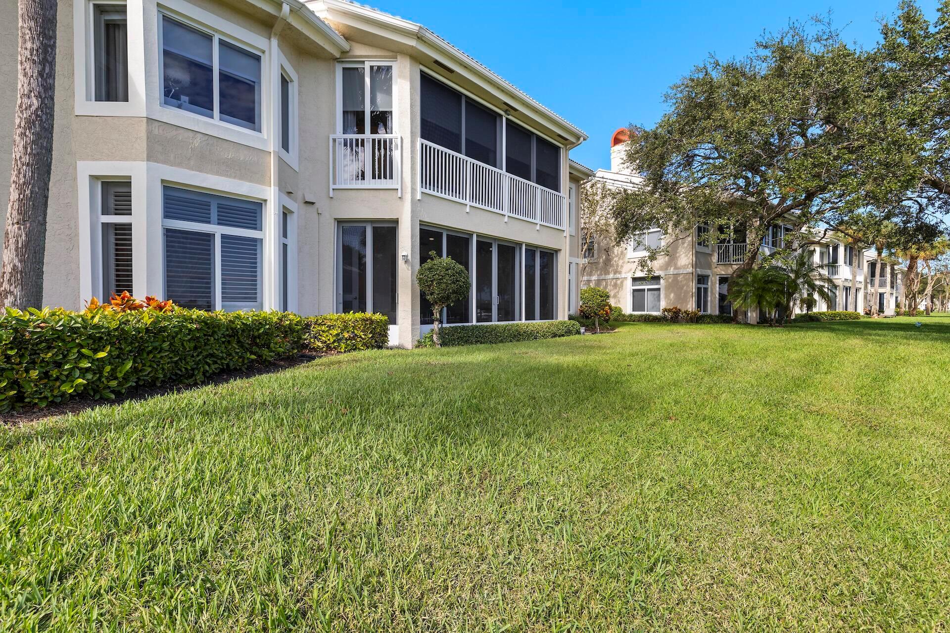 ADMIRALS COVE - Residential