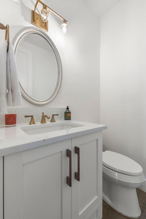 ADMIRALS COVE - Residential