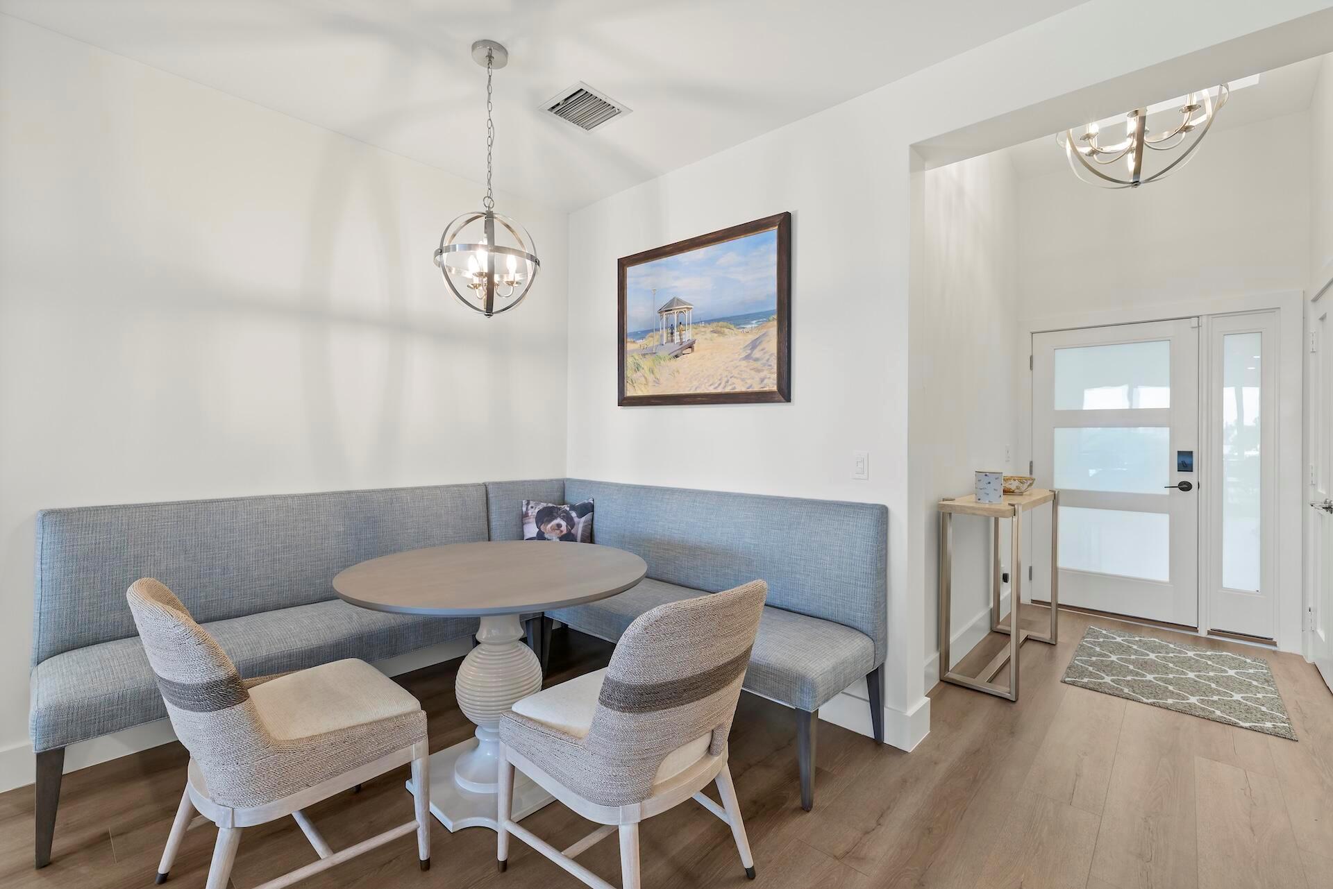 ADMIRALS COVE - Residential