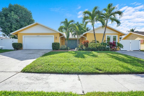 Photo of 1224 NW 15TH Street, Boca Raton, FL 33486 (MLS # B26083300)
