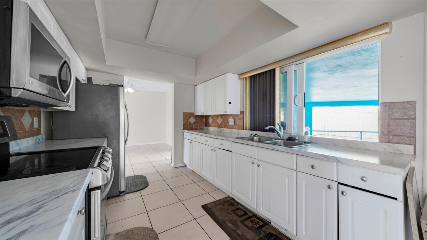 Lauderdale Lakes East Gat - Residential