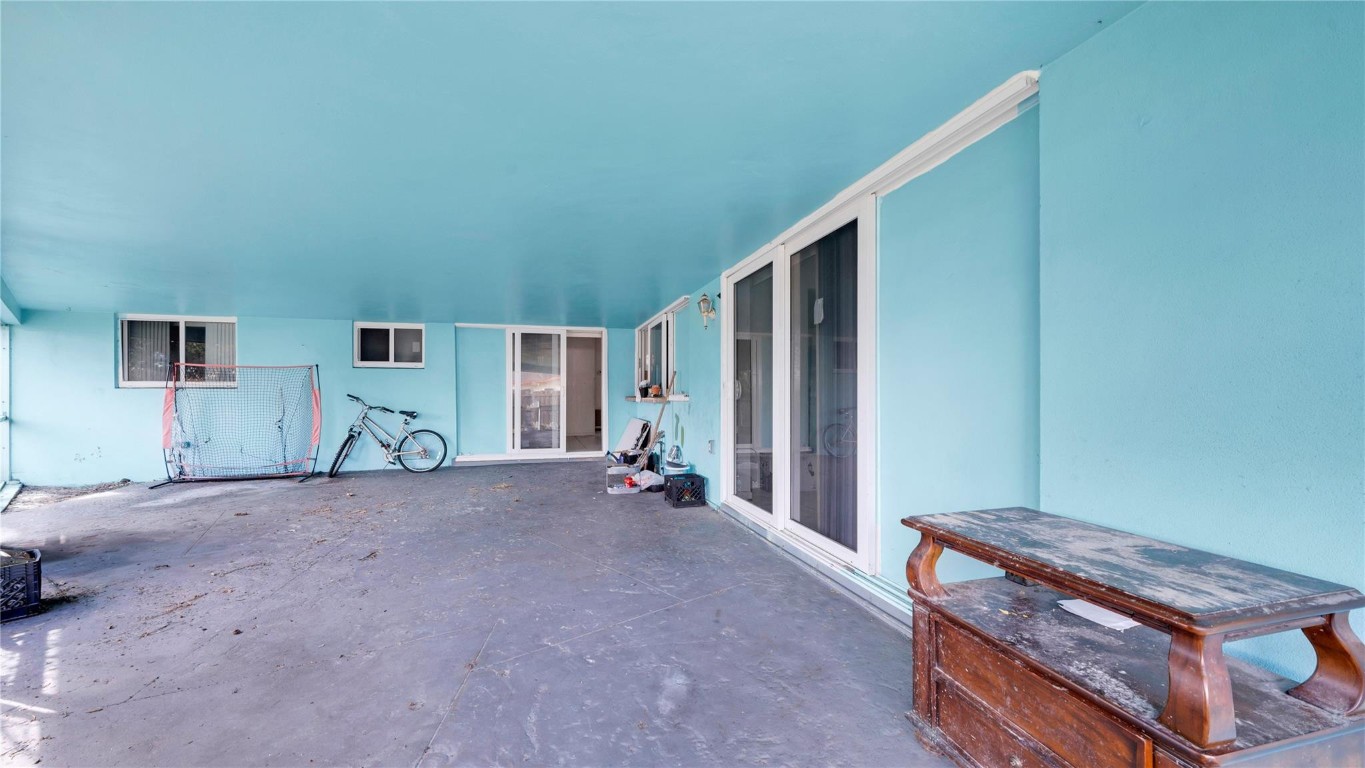 Lauderdale Lakes East Gat - Residential