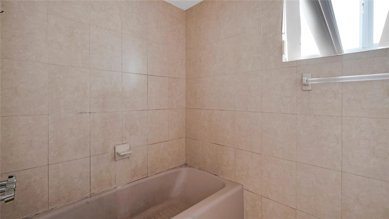 Lauderdale Lakes East Gat - Residential