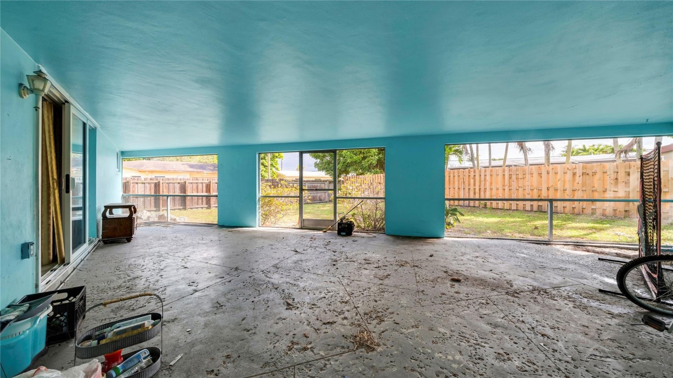 Lauderdale Lakes East Gat - Residential