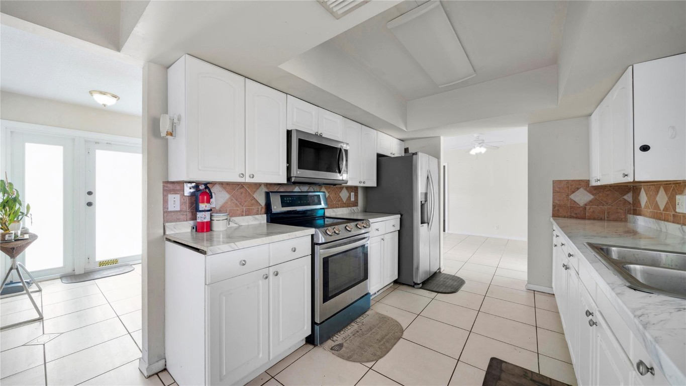 Lauderdale Lakes East Gat - Residential