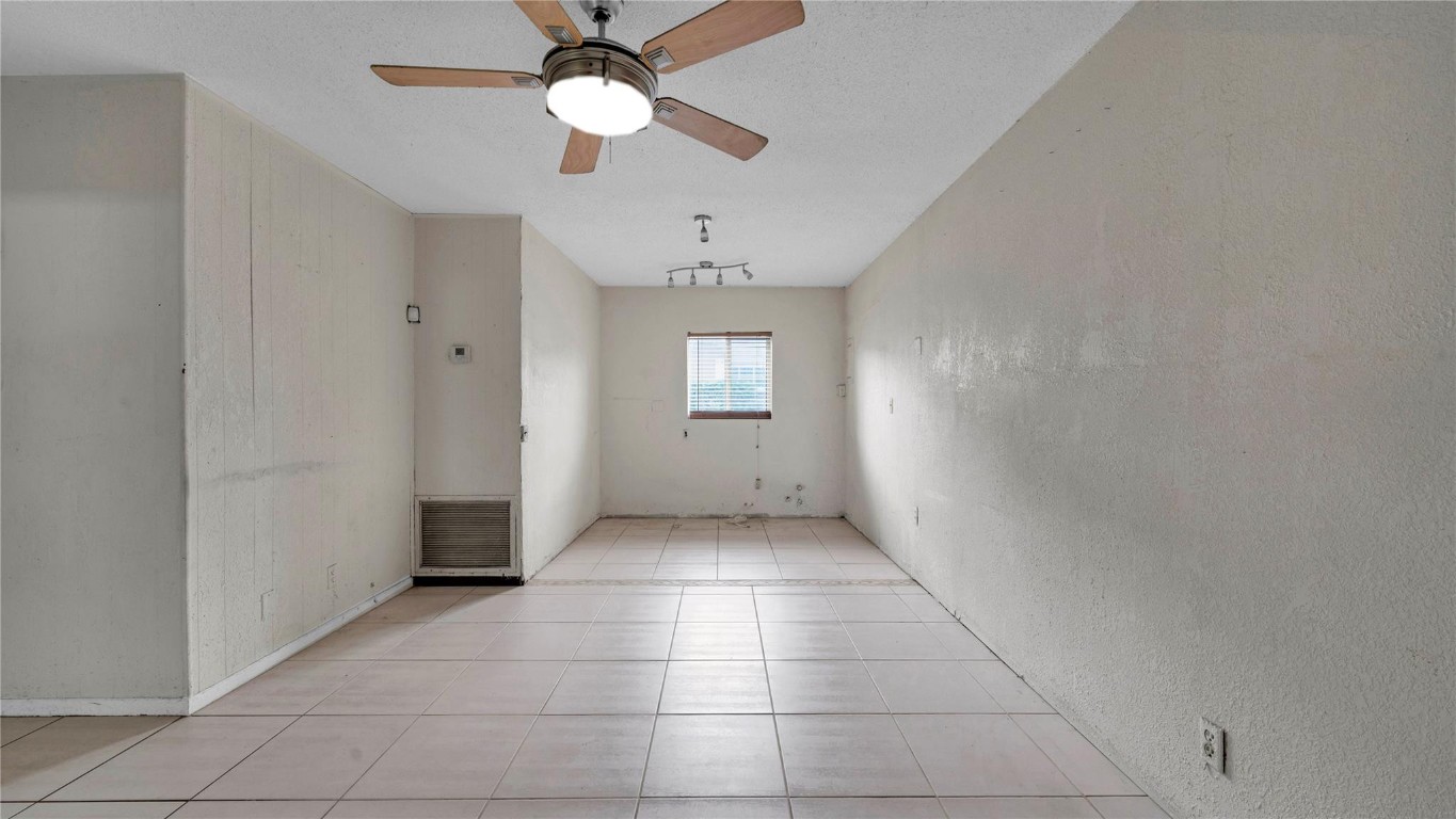 Lauderdale Lakes East Gat - Residential