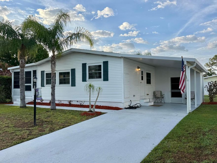 LAND OWNED! Light, bright and sunny totally refurbished home in highly desirable Savanna Club.  Quiet lanai in tranquil cul de sac just minutes from all your needs.  New AC installed 12/28/2020. New Vapor Barrier installed 2/11/2021. New Roof installed 1/22/2022.  Immaculate and stylish this land owned property is waiting for you!