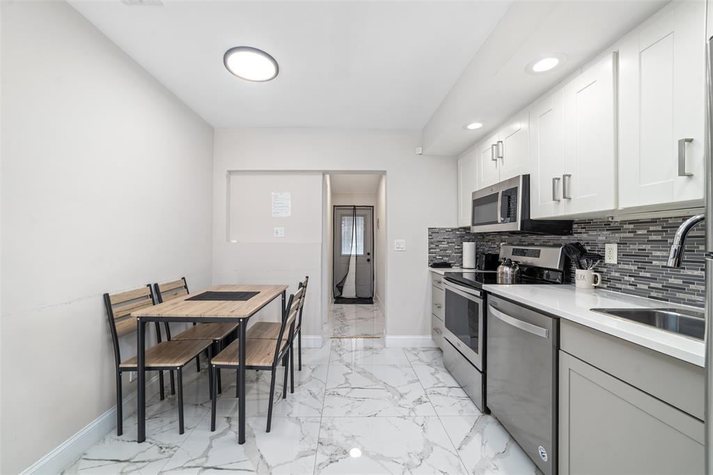 FAIRLAWN - Residential Lease