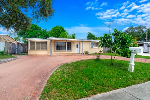 Tiny photo for 6635 Hope Street, Hollywood, FL 33024 (MLS # B26078836)