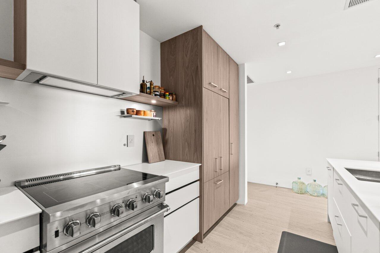 300 S Australian Avenue 1104