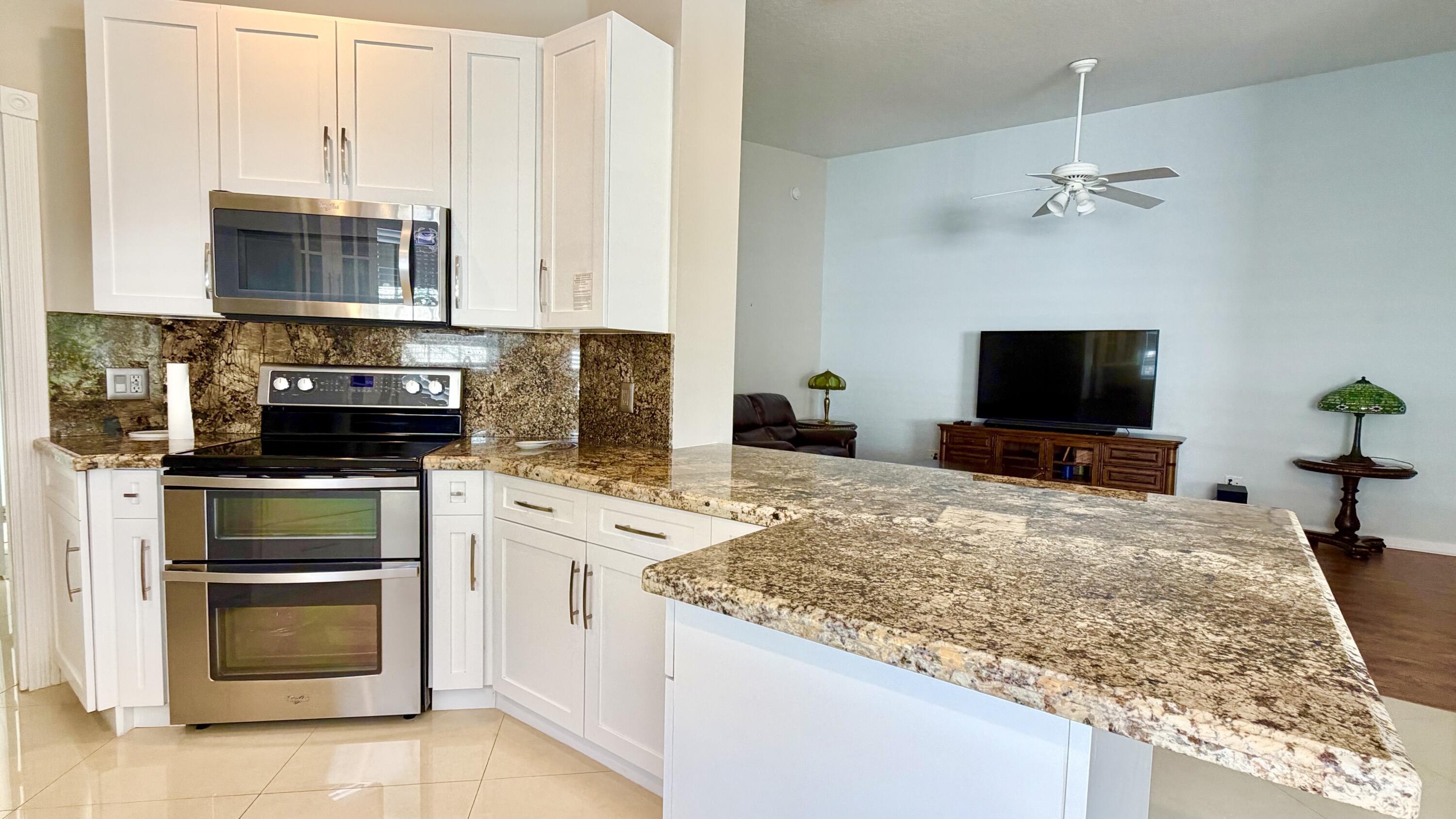 Properties 7735 Pine Island Way