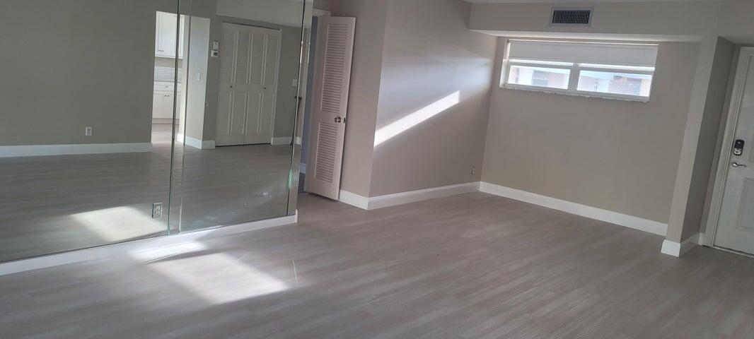 COLONIAL CLUB SECTION I - Residential