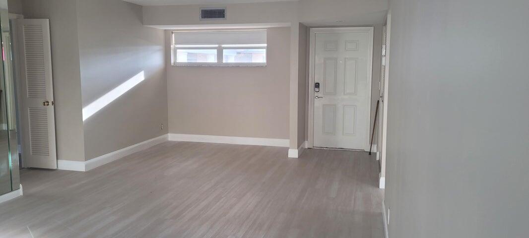 COLONIAL CLUB SECTION I - Residential