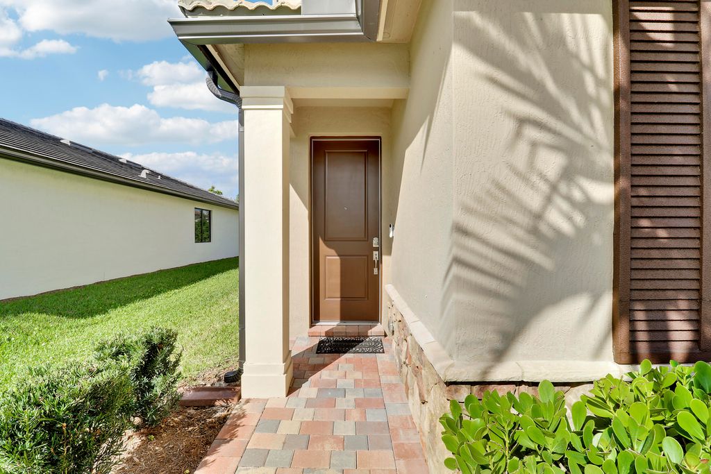 Photo of 4795 Chantilly Rd, Wellington, FL 33467 (MLS # B26001077)