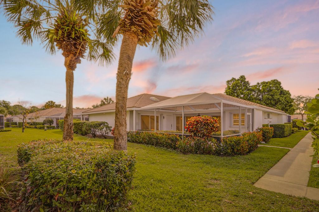 Photo of 6201 Geminata Oak Court, Palm Beach Gardens, FL 33410 (MLS # R10975114)