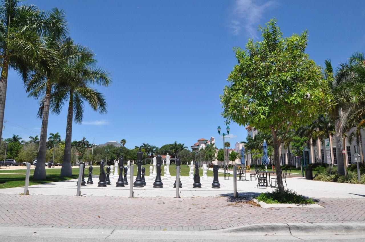 DELRAY TOWN OF - Residential Lease