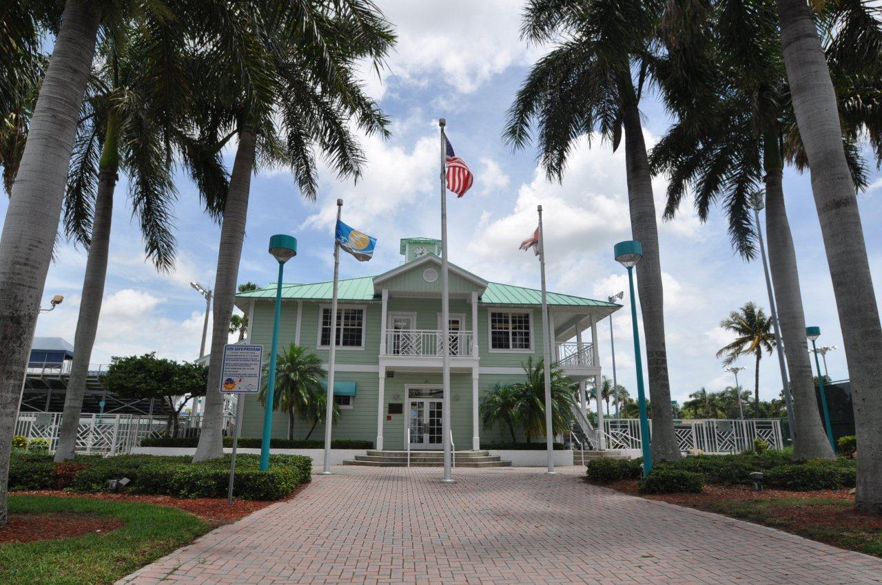 DELRAY TOWN OF - Residential Lease