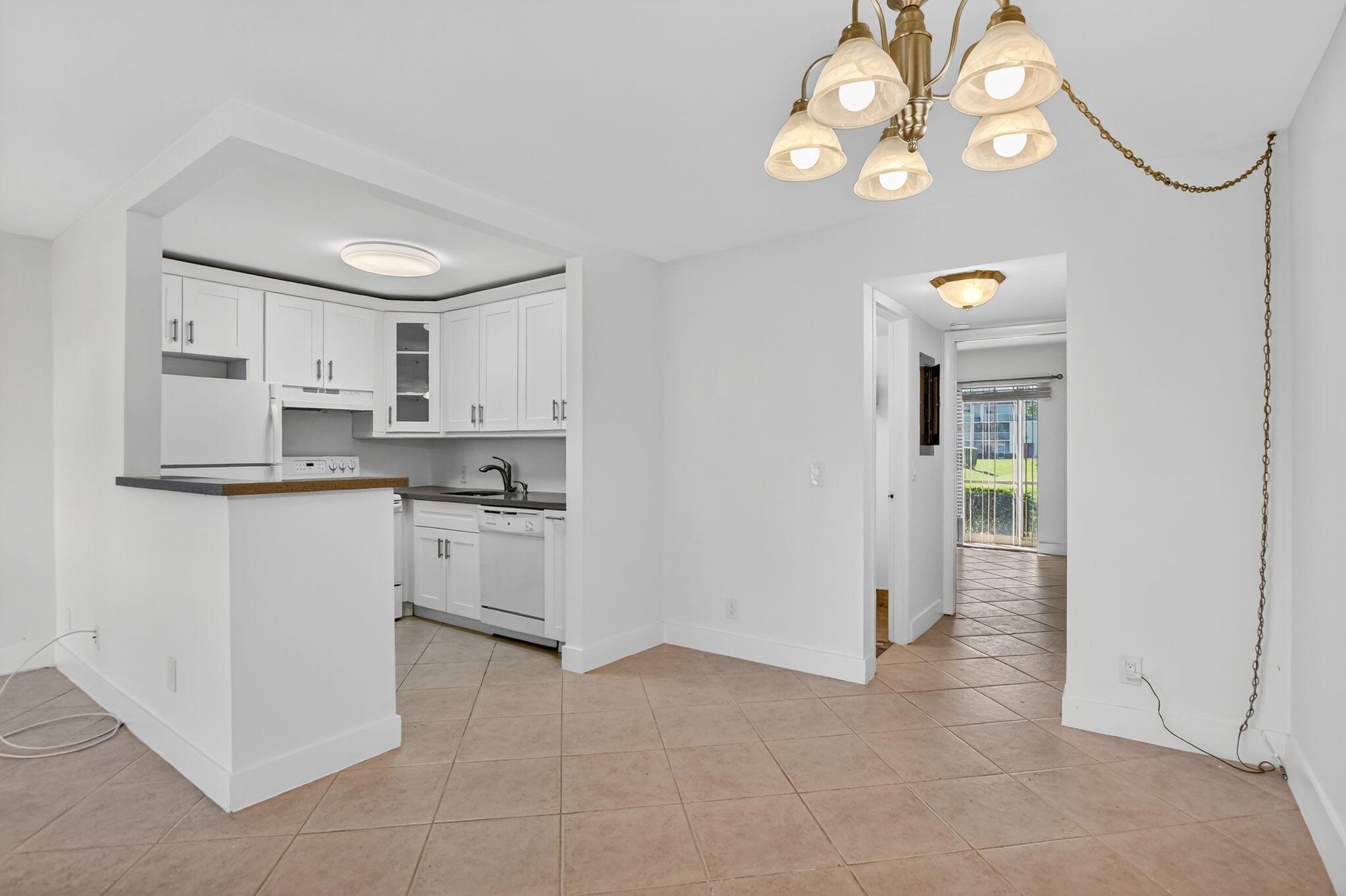 FANSHAW AT CENTURY VILLAG - Residential Lease