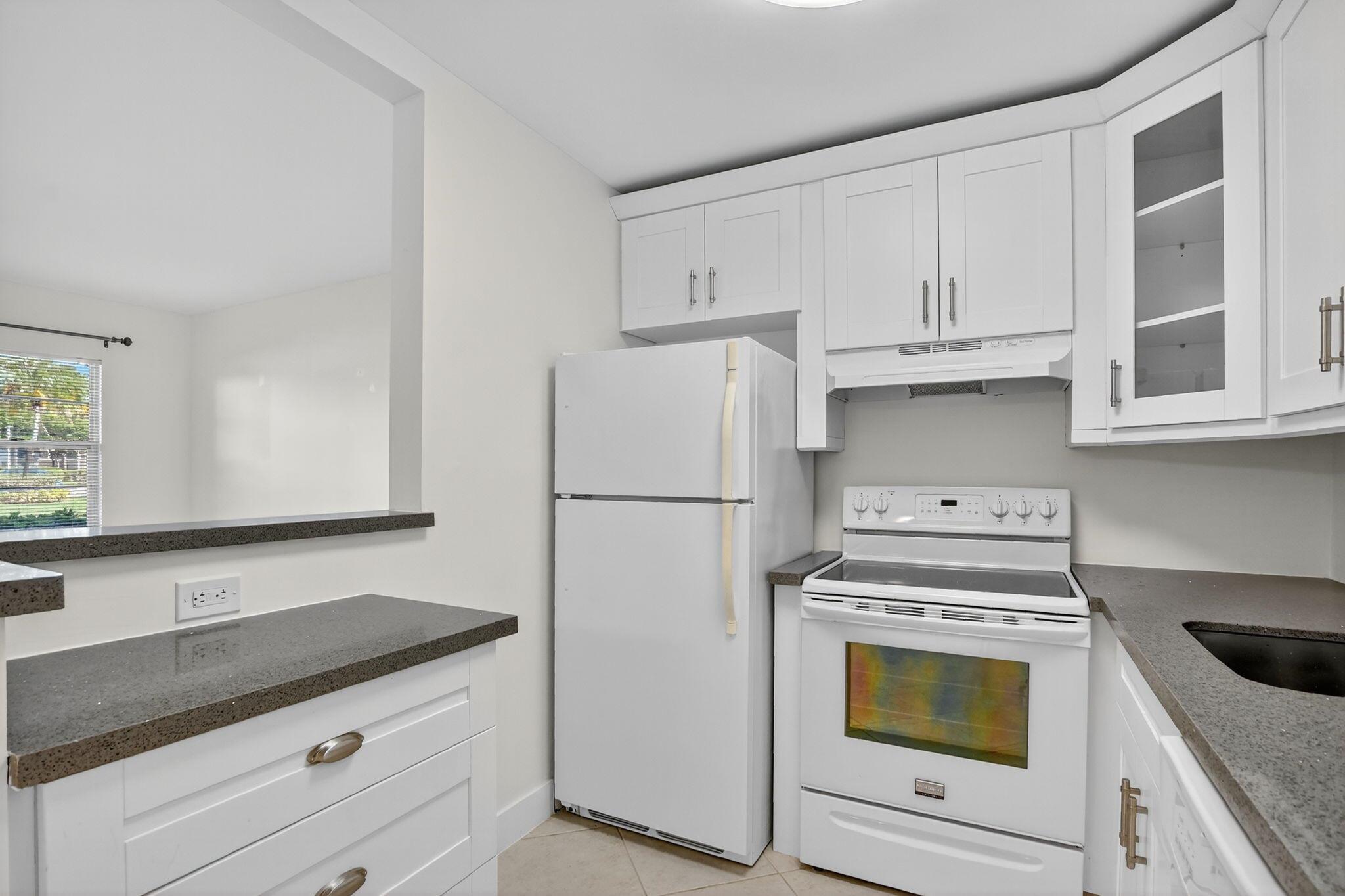 FANSHAW AT CENTURY VILLAG - Residential Lease